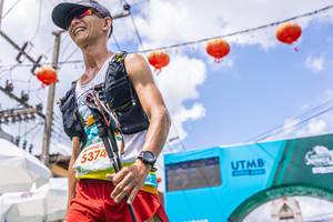 BIB: 5374
                            <button type="button" onclick="openModal(21766476)" class="btn btn-primary btn-sm float-right btn-popup" data-toggle="modal" data-target=".modal-high-quality">
                        <i class="fas fa-shopping-cart"></i> Add to Cart
                    </button>
                                            <button type="button" onclick="isThisMe(21766476, true)" class="btn btn-success btn-sm float-right btn-popup btn-isme hidden" data-toggle="tooltip" data-placement="bottom" title="นี่คือรูปของคุณใช่ไหม คลิกที่นี่เพื่อเอาเข้าอัลบั้ม">
                        <i class="fas fa-plus"></i> Add to album
                    </button>
                    <button type="button" onclick="isThisMe(21766476, false)" class="btn btn-warning btn-sm float-right btn-popup btn-isnotme hidden">
                        <i class="fas fa-ban"></i> Remove from album
                    </button>